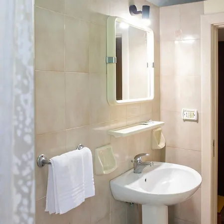 Dei Misteri Hotel 2*